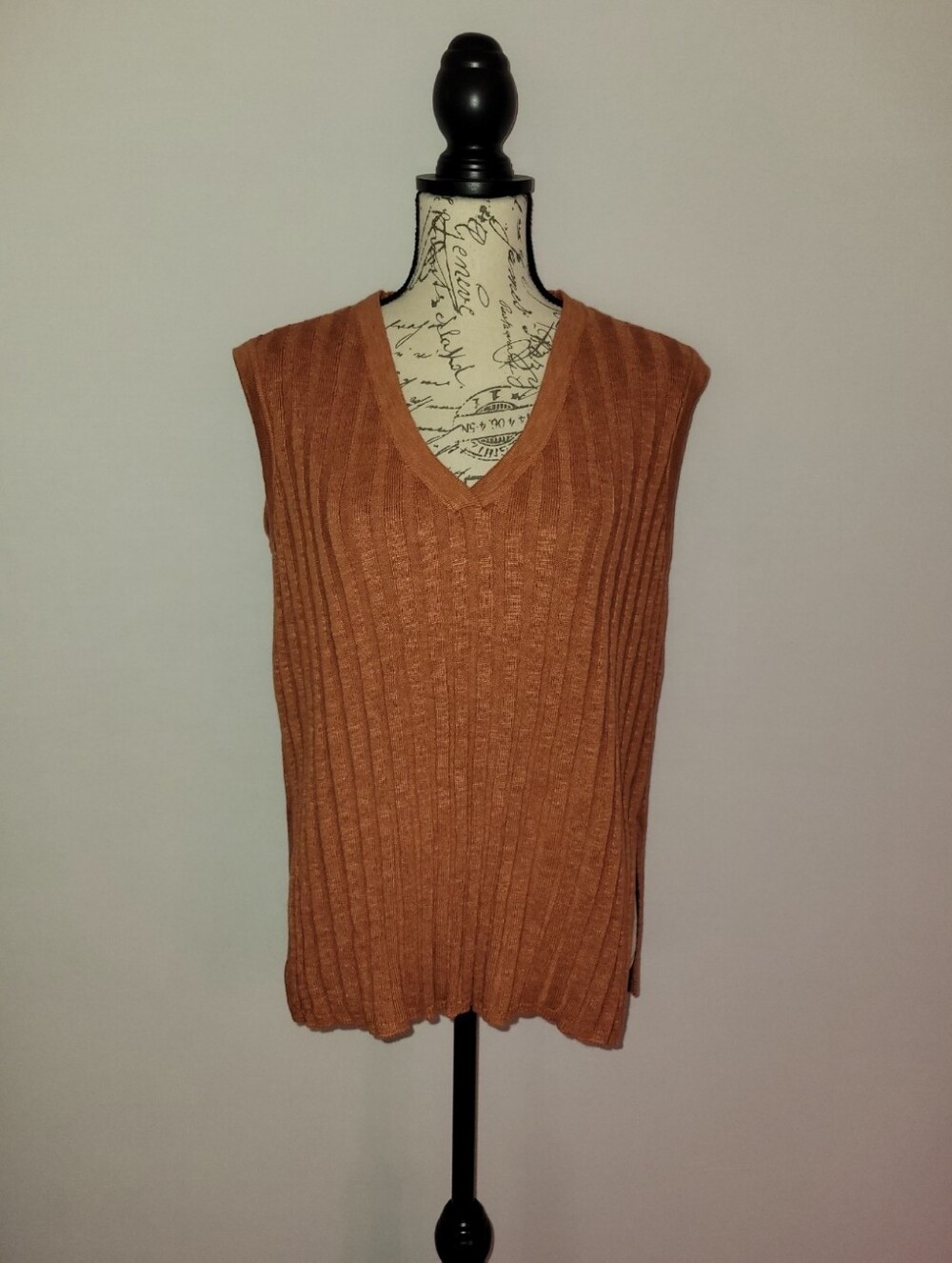Free People Oversized Rust Ribbed V-Neck Knit Tank - Picture 2 of 8